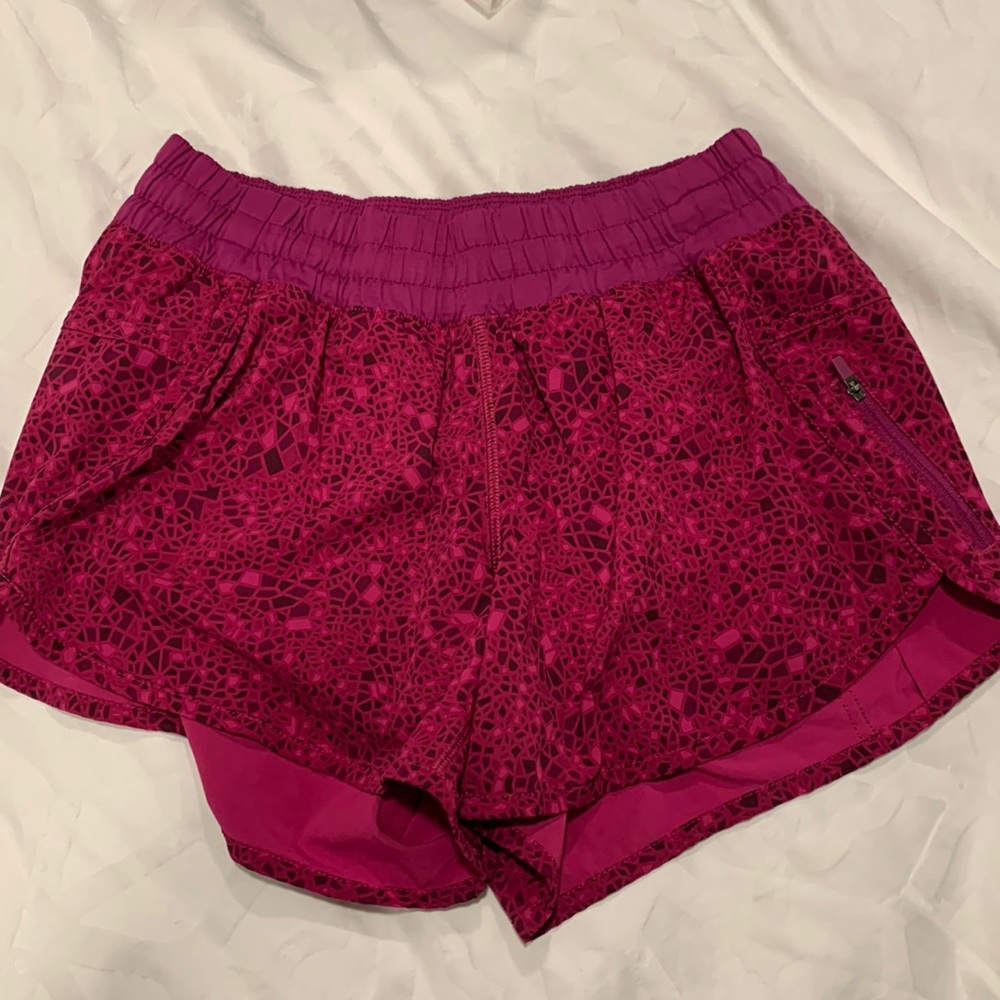 Lululemon tracked short pink size 8